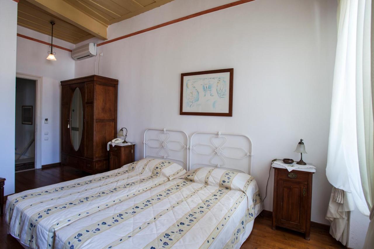 Kýthira Nostos Guesthouse מראה חיצוני תמונה